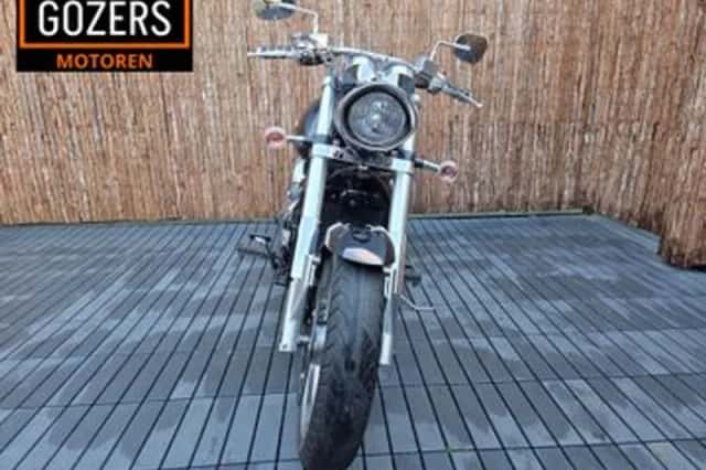 Suzuki Vz 1600 marauder (2005) thumbnail 5