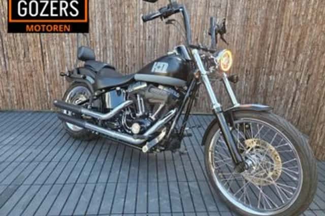 Harley-Davidson Softail Custom (2010) thumbnail 2