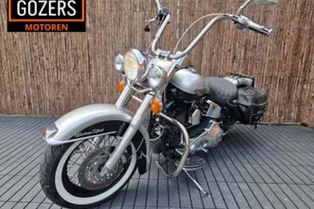 Harley-Davidson Heritage Softail Classic (2003) thumbnail 3