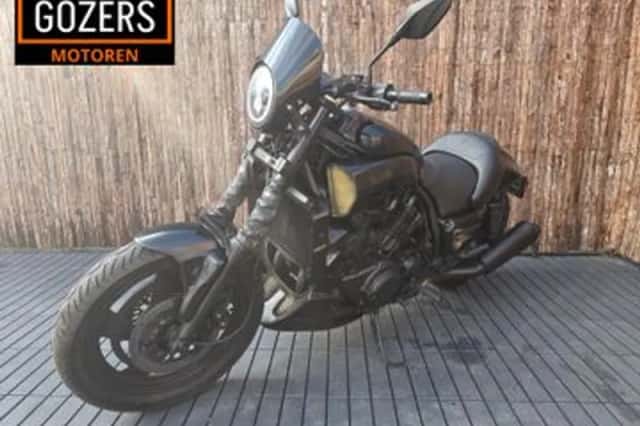 Yamaha VMX 1200 V-MAX (1988) thumbnail 4