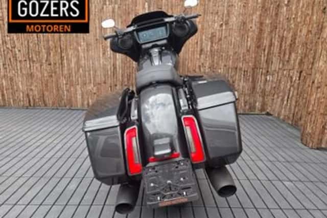 Harley-Davidson Street Glide 117CI (2024) thumbnail 6