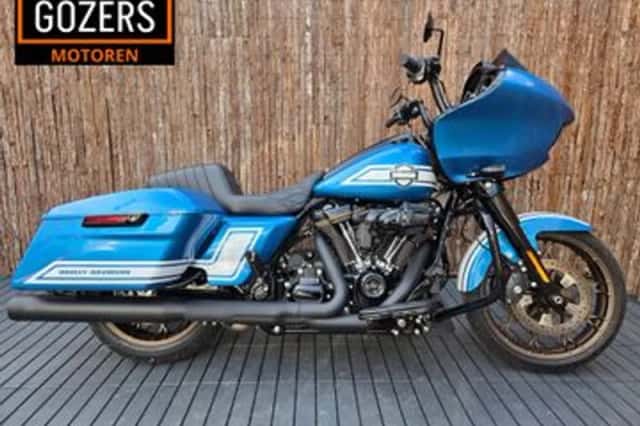 Harley-Davidson Road Glide (2023) thumbnail 1