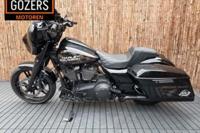 Harley-Davidson Street Glide (2016) thumbnail 3