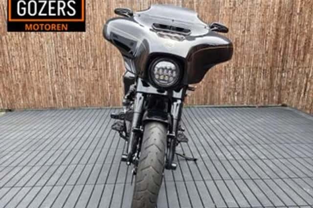 Harley-Davidson Street Glide (2016) thumbnail 5