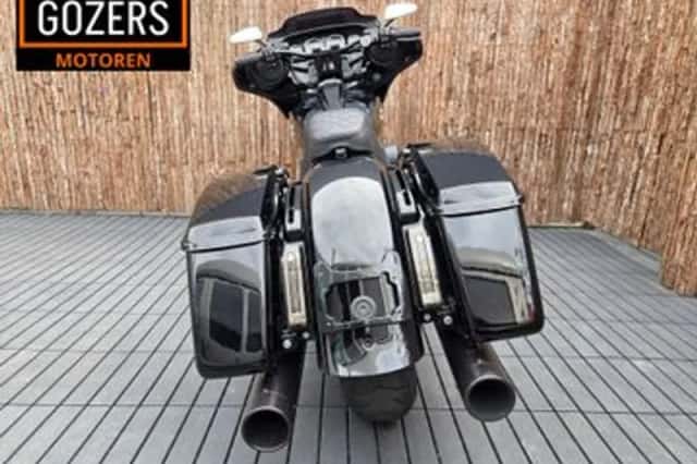 Harley-Davidson Street Glide (2016) thumbnail 6