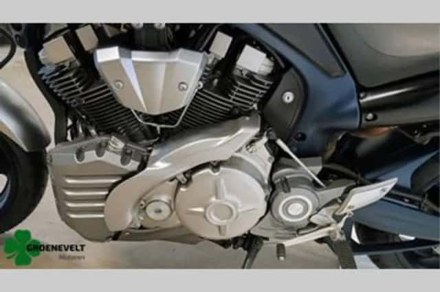 YAMAHA MT 01 (2005) thumbnail 5