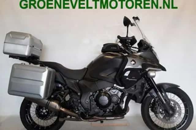 Honda VFR 1200 X CROSSTOURER (2014) thumbnail 1