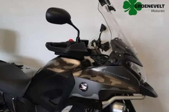 Honda VFR 1200 X CROSSTOURER (2014) thumbnail 4