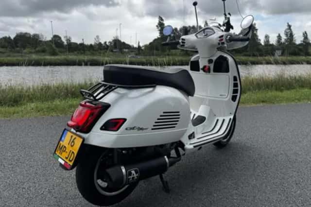 Vespa GTS 300 Touring (2021) thumbnail 6