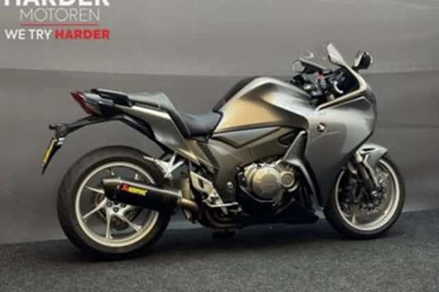 Honda VFR 1200 F (2010) thumbnail 3