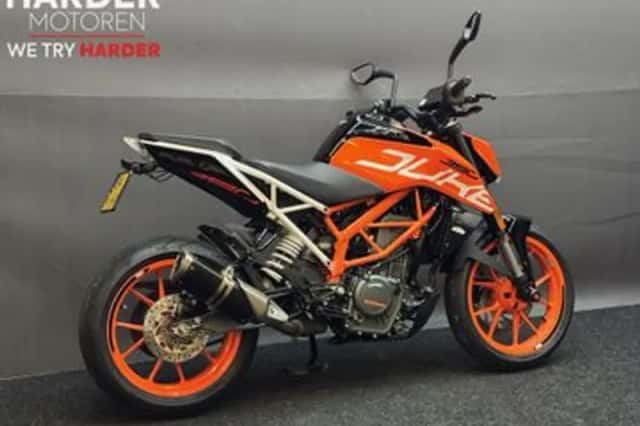 KTM 390 Duke (2018) thumbnail 3