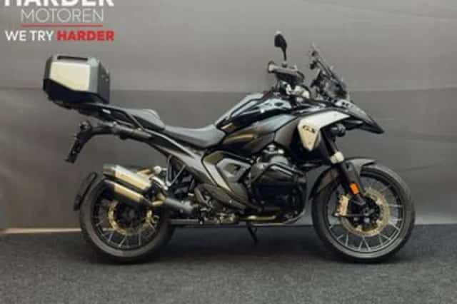 BMW R 1300 GS TRIPLE BLACK (2023) thumbnail 2