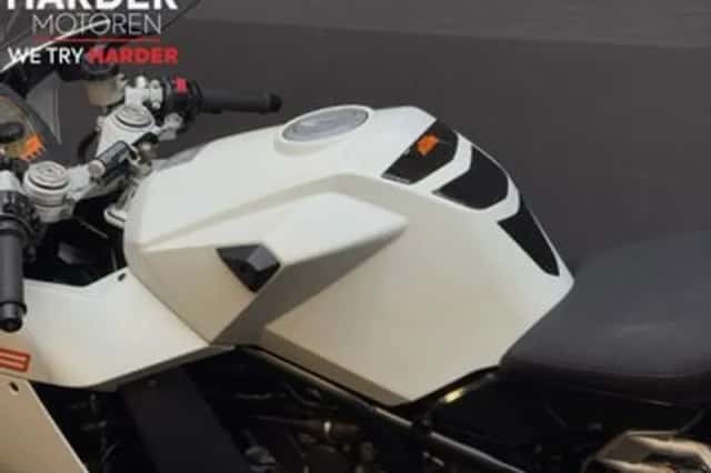 KTM 1190 RC8 (2011) thumbnail 6