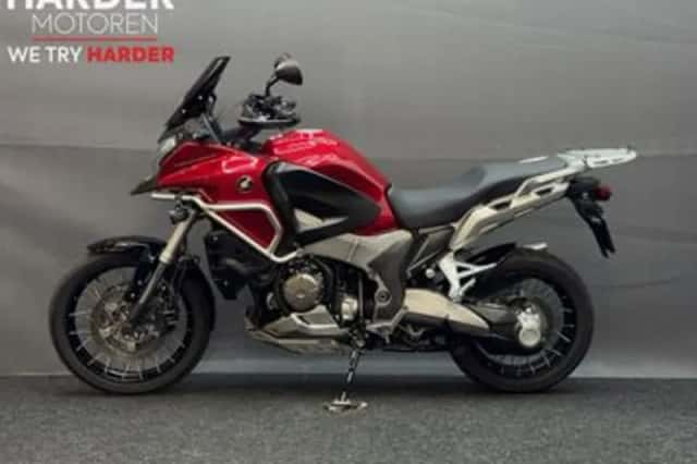 Honda VFR 1200 X CROSSTOURER (2012) thumbnail 4