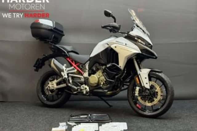 DUCATI MULTISTRADA V4 S (2022) thumbnail 1