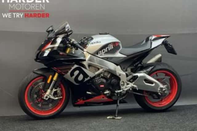 APRILIA RSV 4 RR (2021) thumbnail 5