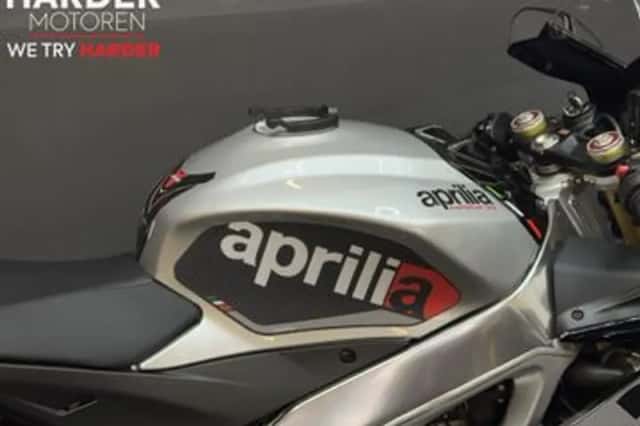 APRILIA RSV 4 RR (2021) thumbnail 6