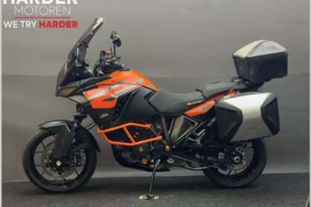 KTM 1290 Super Adventure (2019) thumbnail 3