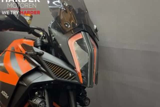 KTM 1290 Super Adventure (2019) thumbnail 6
