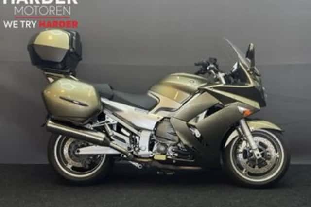 Yamaha FJR1300 (2006) thumbnail 2