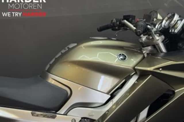 Yamaha FJR1300 (2006) thumbnail 5