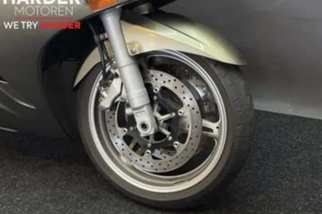 Yamaha FJR1300 (2006) thumbnail 6