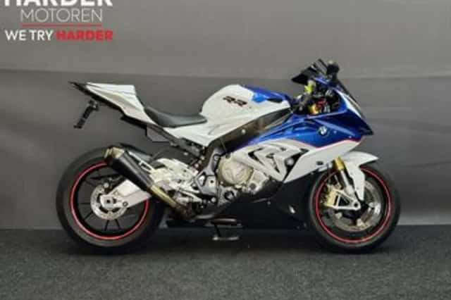 BMW S 1000 RR (2016) thumbnail 2