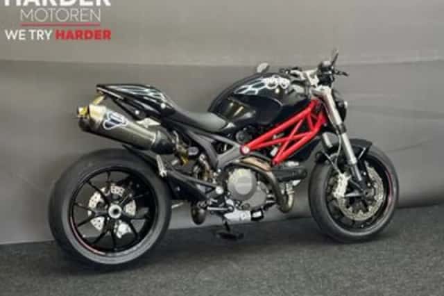 Ducati 796 Monster (2011) thumbnail 2