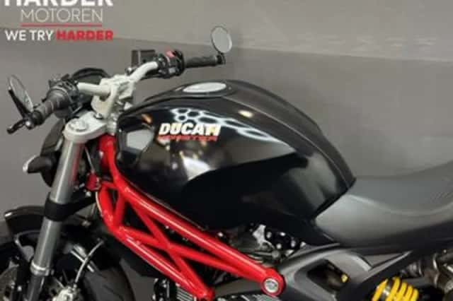 Ducati 796 Monster (2011) thumbnail 6
