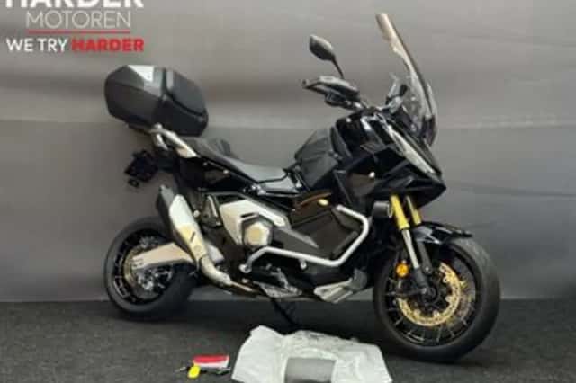 Honda X ADV (2025) thumbnail 1