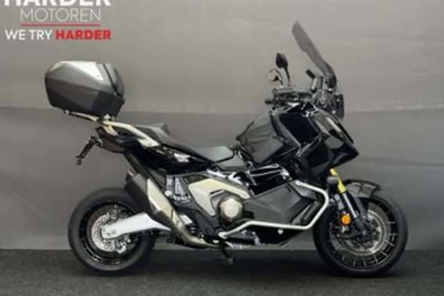 Honda X ADV (2025) thumbnail 2