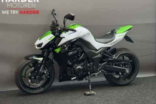 Kawasaki Z1000 (2016) thumbnail 5