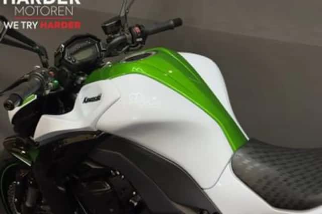 Kawasaki Z1000 (2016) thumbnail 6