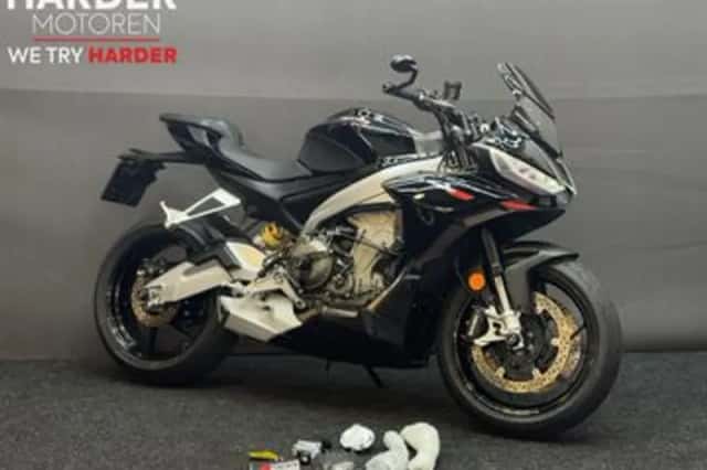 Aprilia Tuono 660 FACTORY (2023) thumbnail 1