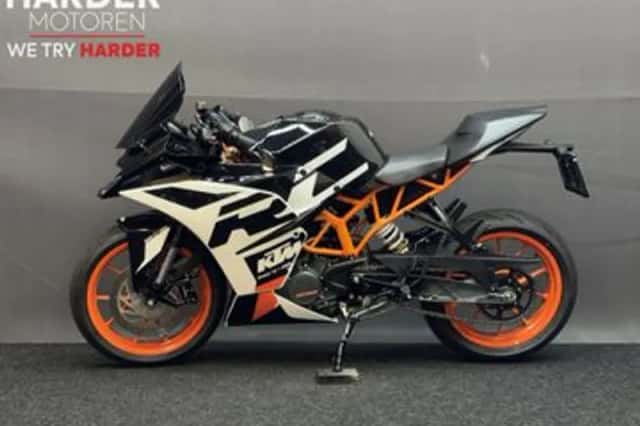 KTM RC 125 (2016) thumbnail 3