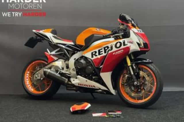 Honda CBR1000RR (2017) thumbnail 1