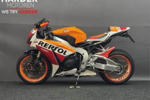 Honda CBR1000RR (2017) thumbnail 4