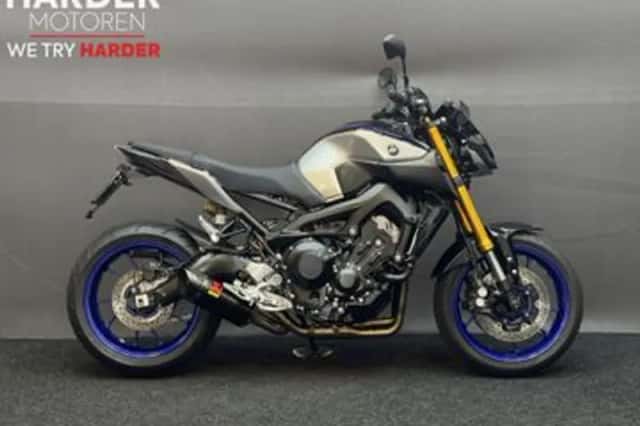 Yamaha MT-09 (2018) thumbnail 2