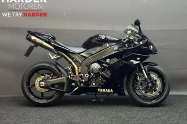 Yamaha YZF-R1 (2009) thumbnail 2