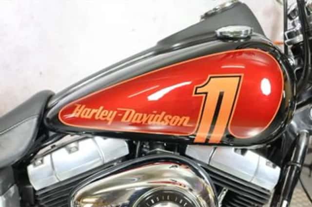 HARLEY-DAVIDSON Street BOB Fxdbi Dyna (2010) thumbnail 5