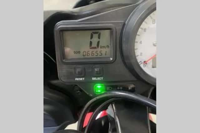 Yamaha YZF-R6 (2002) thumbnail 4