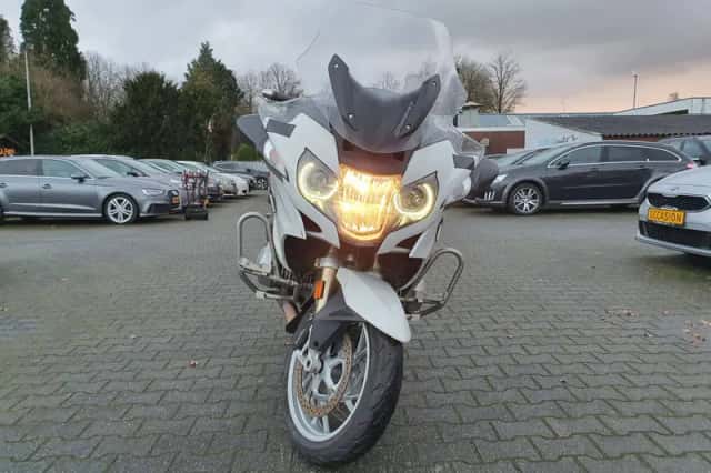 BMW R (2018) thumbnail 2