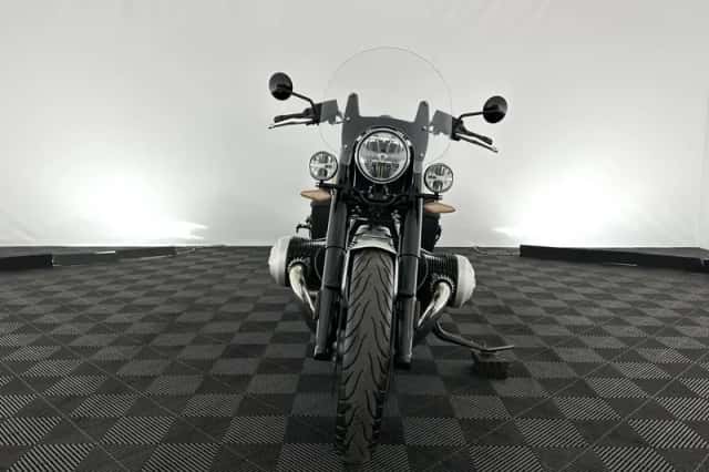 BMW R (2024) thumbnail 2