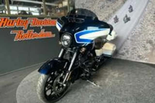 Harley-Davidson Street Glide (2021) thumbnail 3