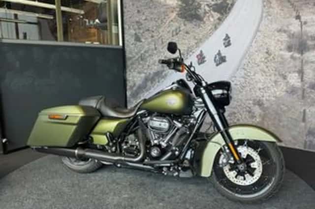 Harley-Davidson Road King Special (2022) thumbnail 1