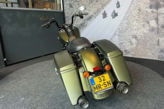Harley-Davidson Road King Special (2022) thumbnail 6