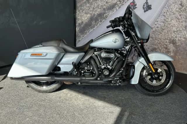 Harley-Davidson Street Glide Special (2023) thumbnail 3
