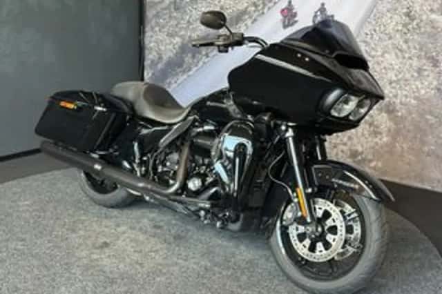 Harley-Davidson Road Glide Limited (2021) thumbnail 1