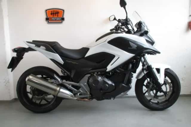 Honda NC750X (2026) thumbnail 1