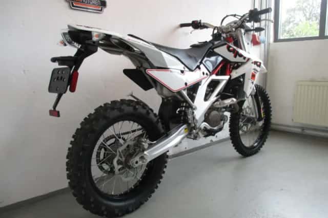 Aprilia RXV 450 (2023) thumbnail 2